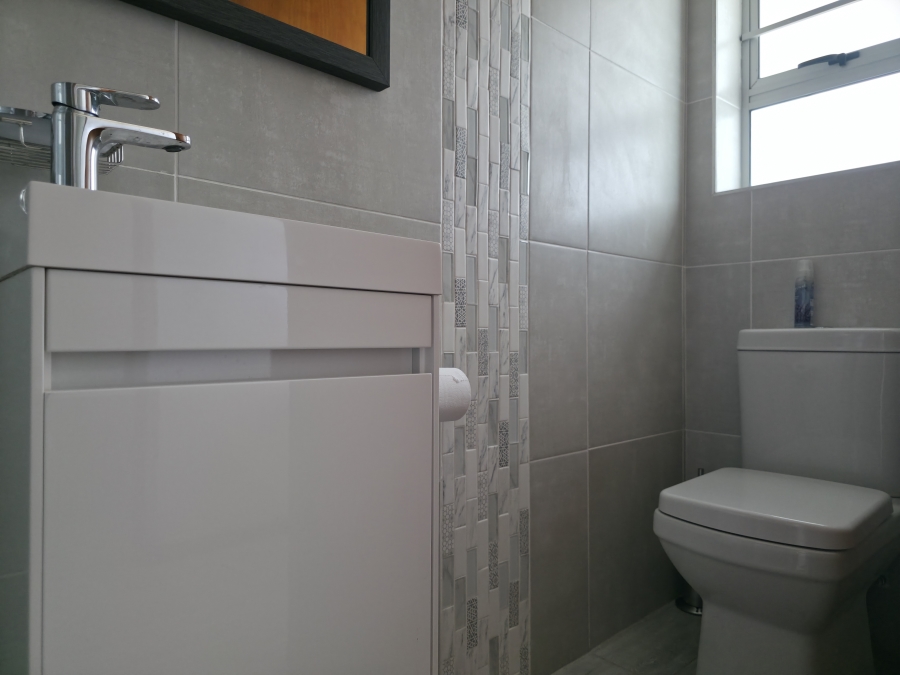 4 Bedroom Property for Sale in Noorsekloof Eastern Cape